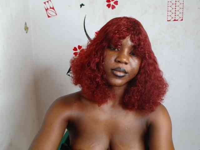 Nasty-petite webcam