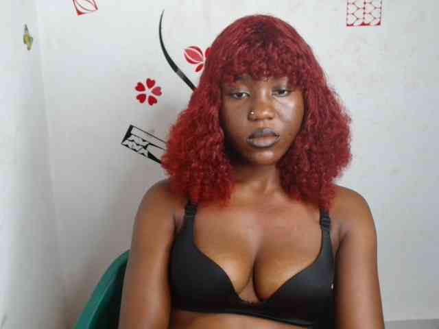 Nasty-petite webcam
