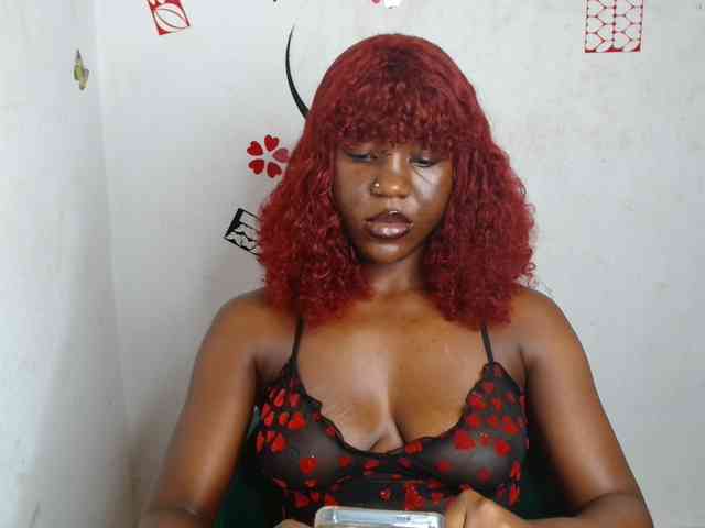 Nasty-petite webcam