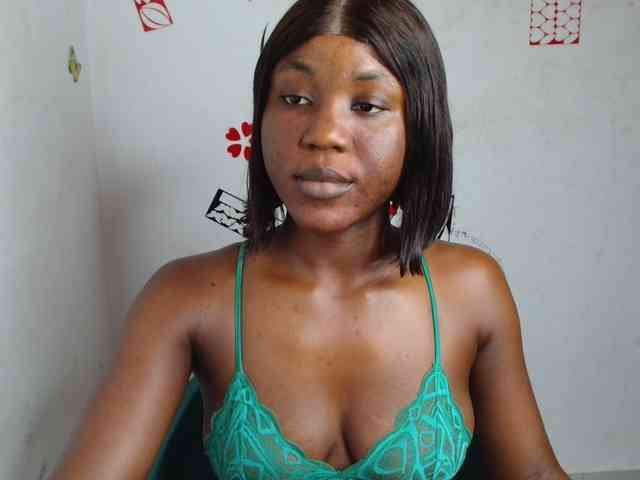 Nasty-petite webcam