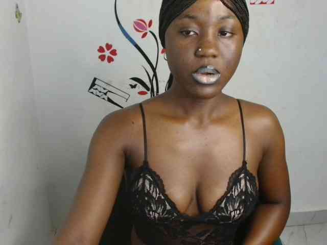 Nasty-petite webcam