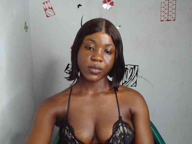 Nasty-petite webcam