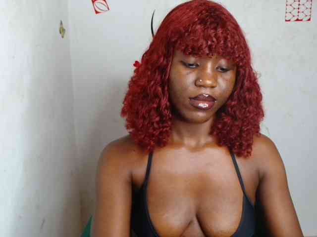 Nasty-petite webcam