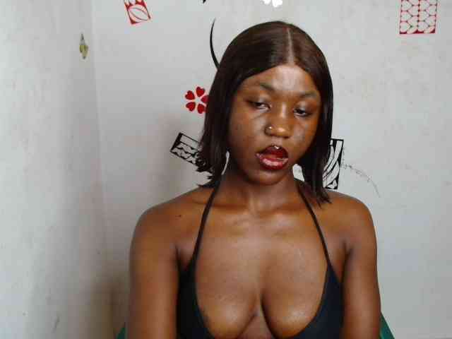 Nasty-petite webcam