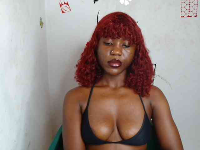 Nasty-petite webcam