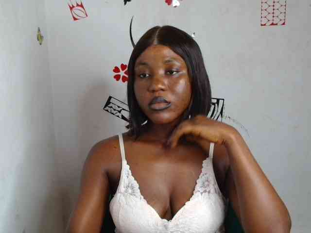 Nasty-petite webcam