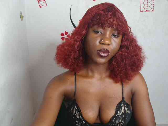Nasty-petite webcam