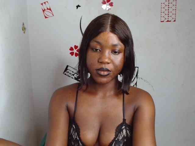 Nasty-petite webcam