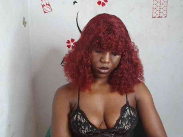Nasty-petite webcam