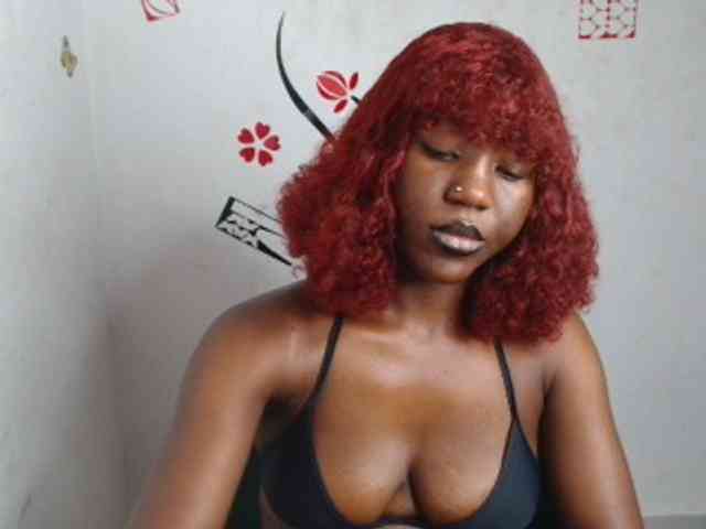 Nasty-petite webcam