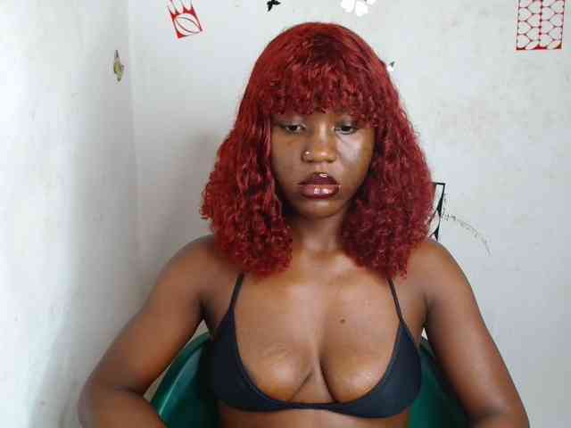 Nasty-petite webcam