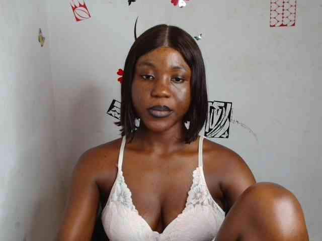 Nasty-petite webcam