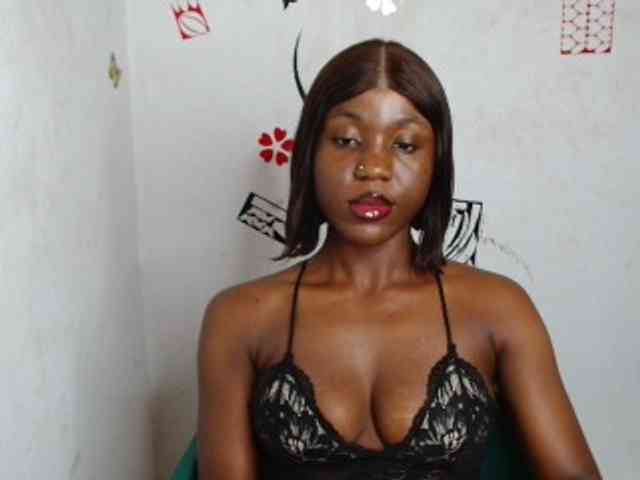 Nasty-petite webcam