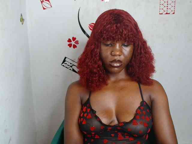 Nasty-petite webcam