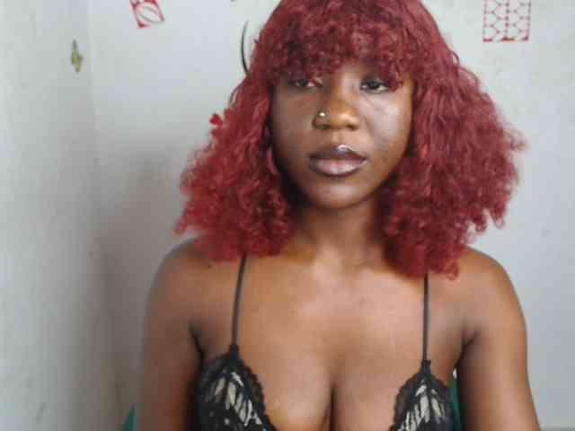 Nasty-petite webcam