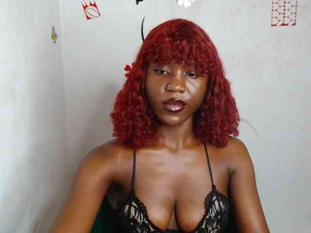 Nasty-petite webcam
