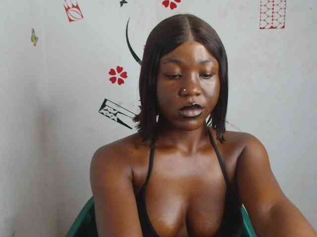 Nasty-petite webcam