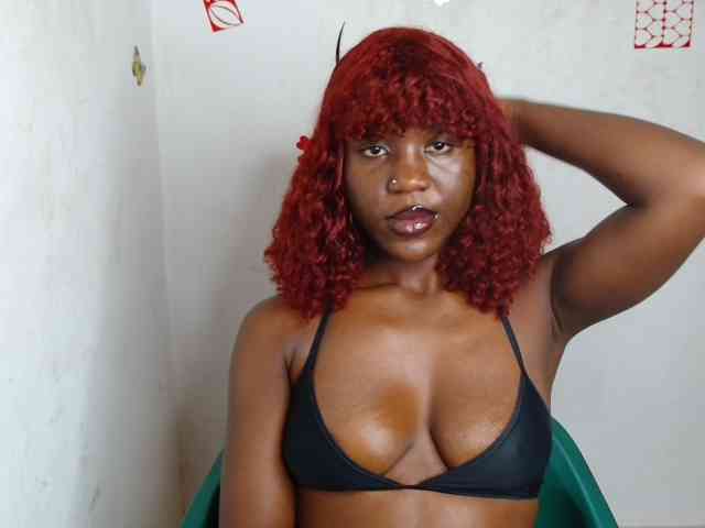 Nasty-petite webcam