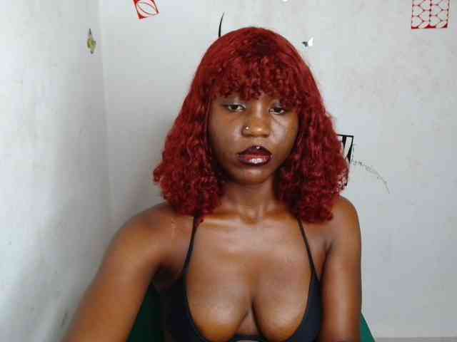 Nasty-petite webcam
