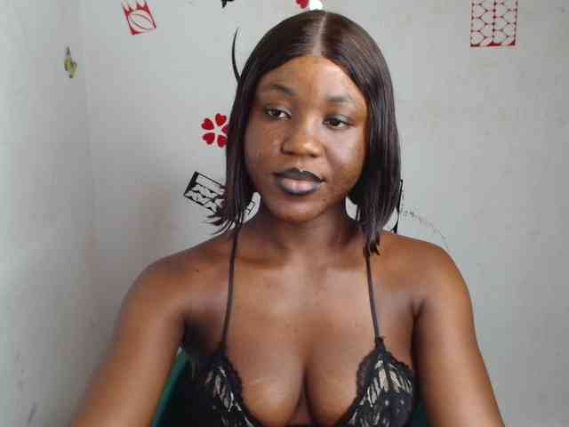 Nasty-petite webcam