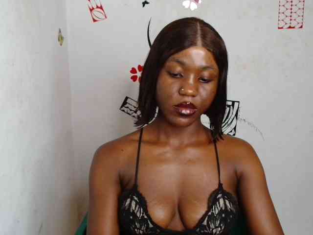 Nasty-petite webcam