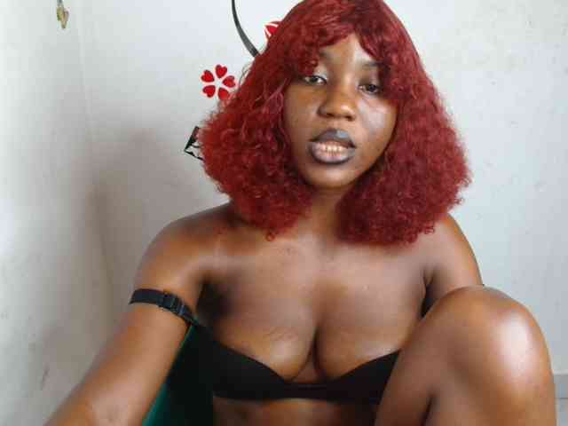 Nasty-petite webcam