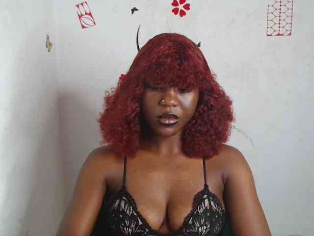 Nasty-petite webcam