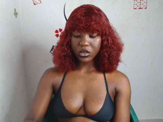 Nasty-petite webcam