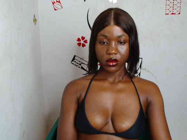 Nasty-petite webcam