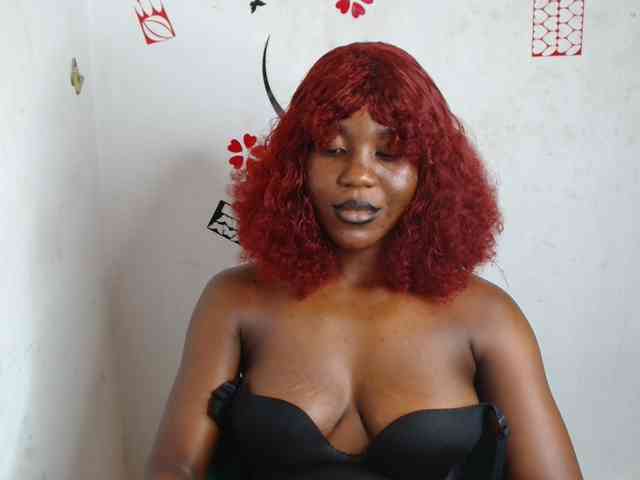Nasty-petite webcam