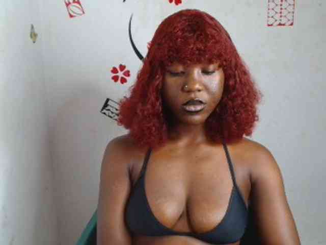 Nasty-petite webcam