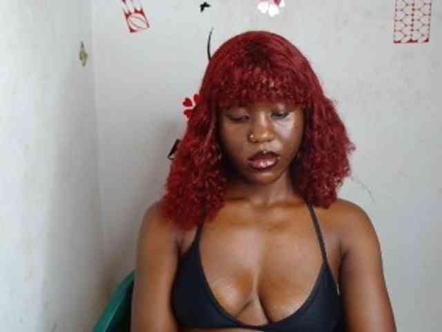 Nasty-petite webcam