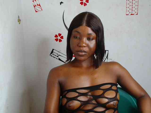 Nasty-petite webcam