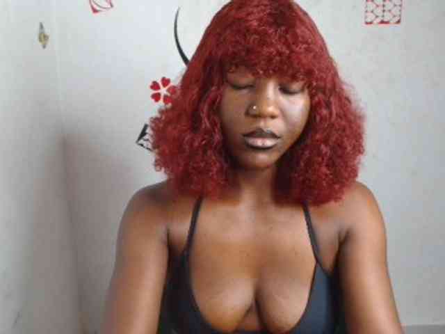 Nasty-petite webcam