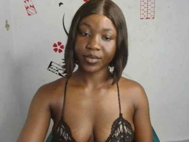 Model: Nasty-petite