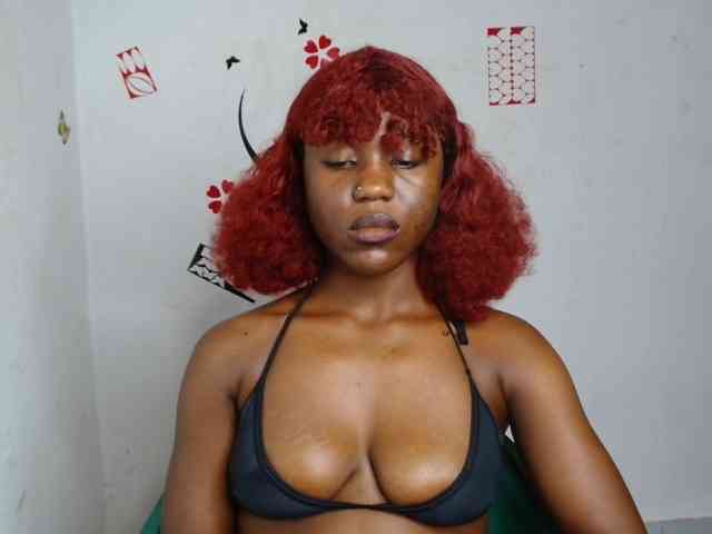 Modelo: Nasty-petite