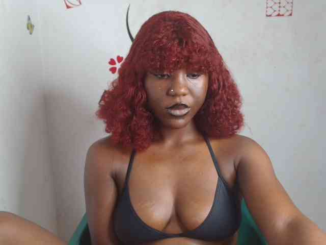 Nasty-petite webcam