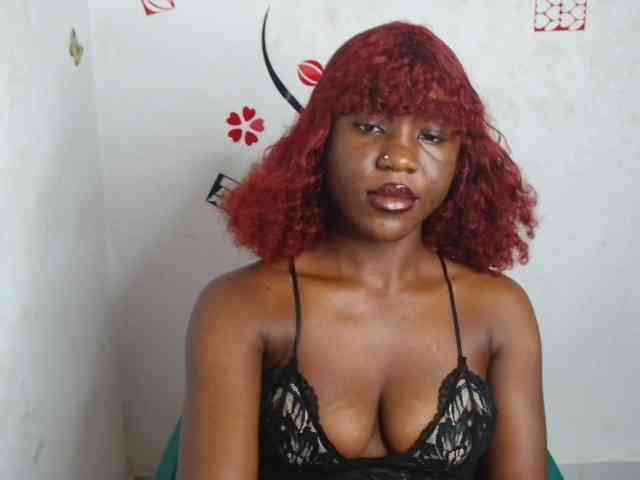 Nasty-petite webcam