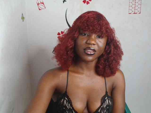 Nasty-petite webcam