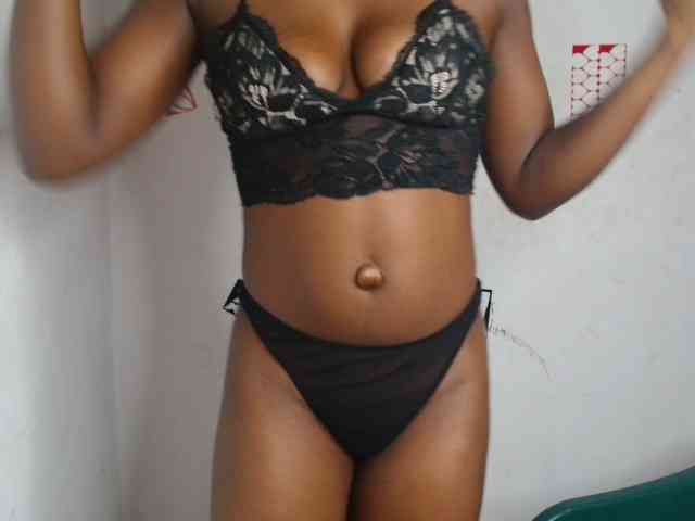 Nasty-petite webcam