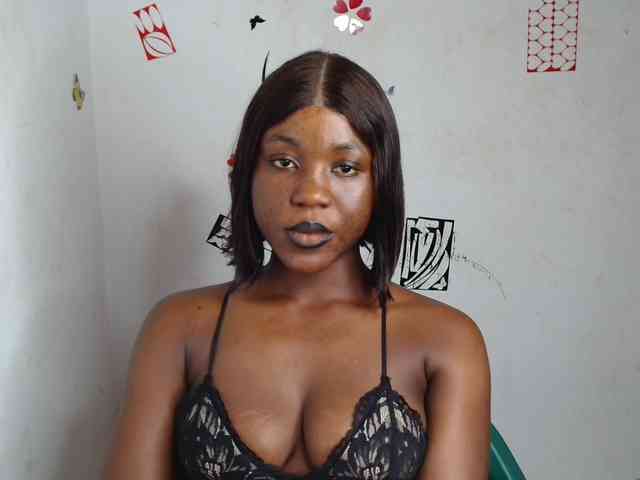 Nasty-petite webcam