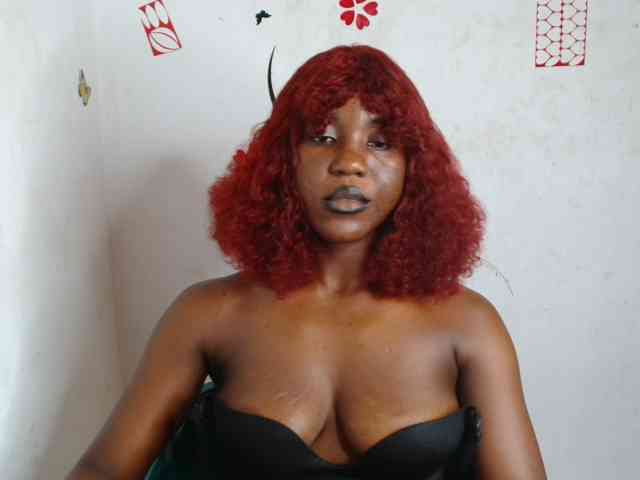 Nasty-petite webcam