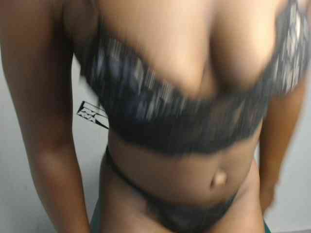 Nasty-petite webcam