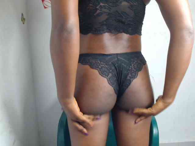 Nasty-petite webcam
