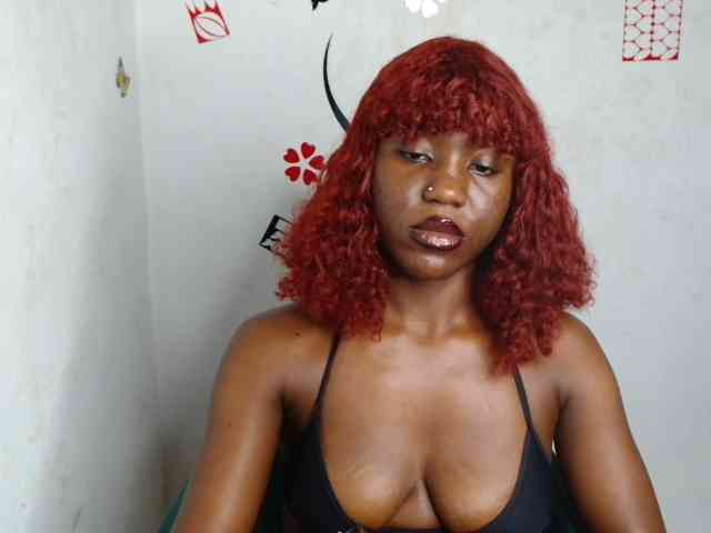 Nasty-petite webcam