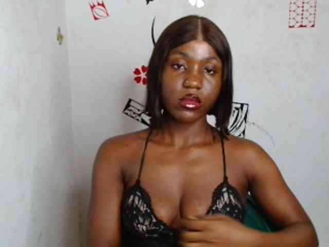 Nasty-petite webcam