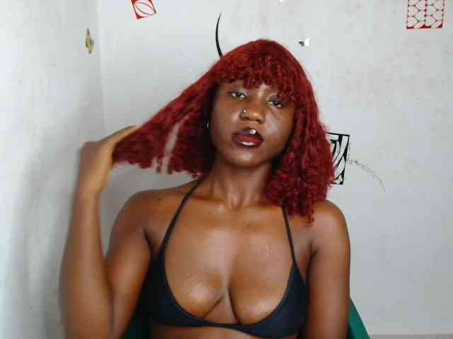Nasty-petite webcam