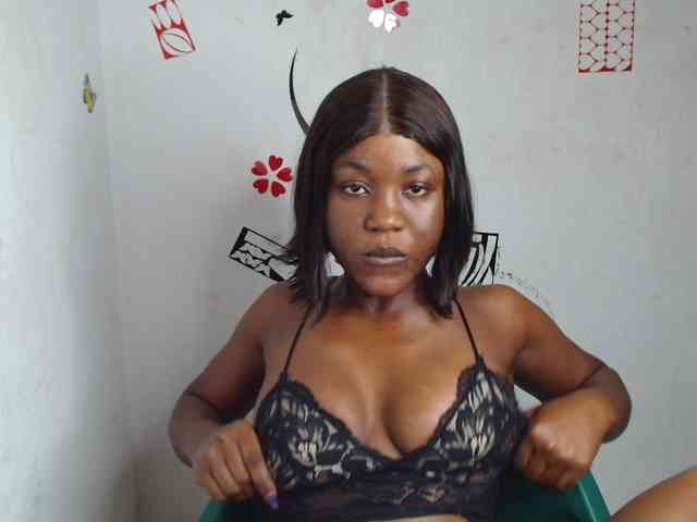 Nasty-petite webcam