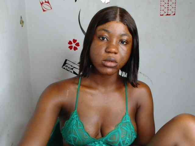 Nasty-petite webcam