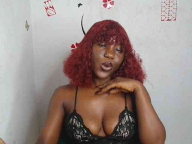 Nasty-petite webcam
